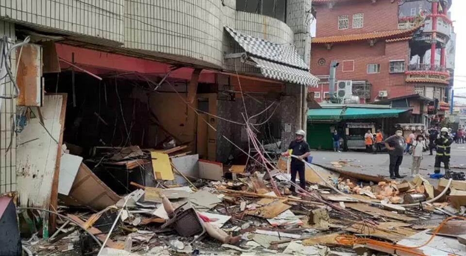 南苗商圈店家氣爆　4人受傷送醫急救